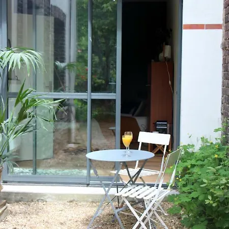 Au Calme A 2 Pas Du Centre + Gare 公寓 *